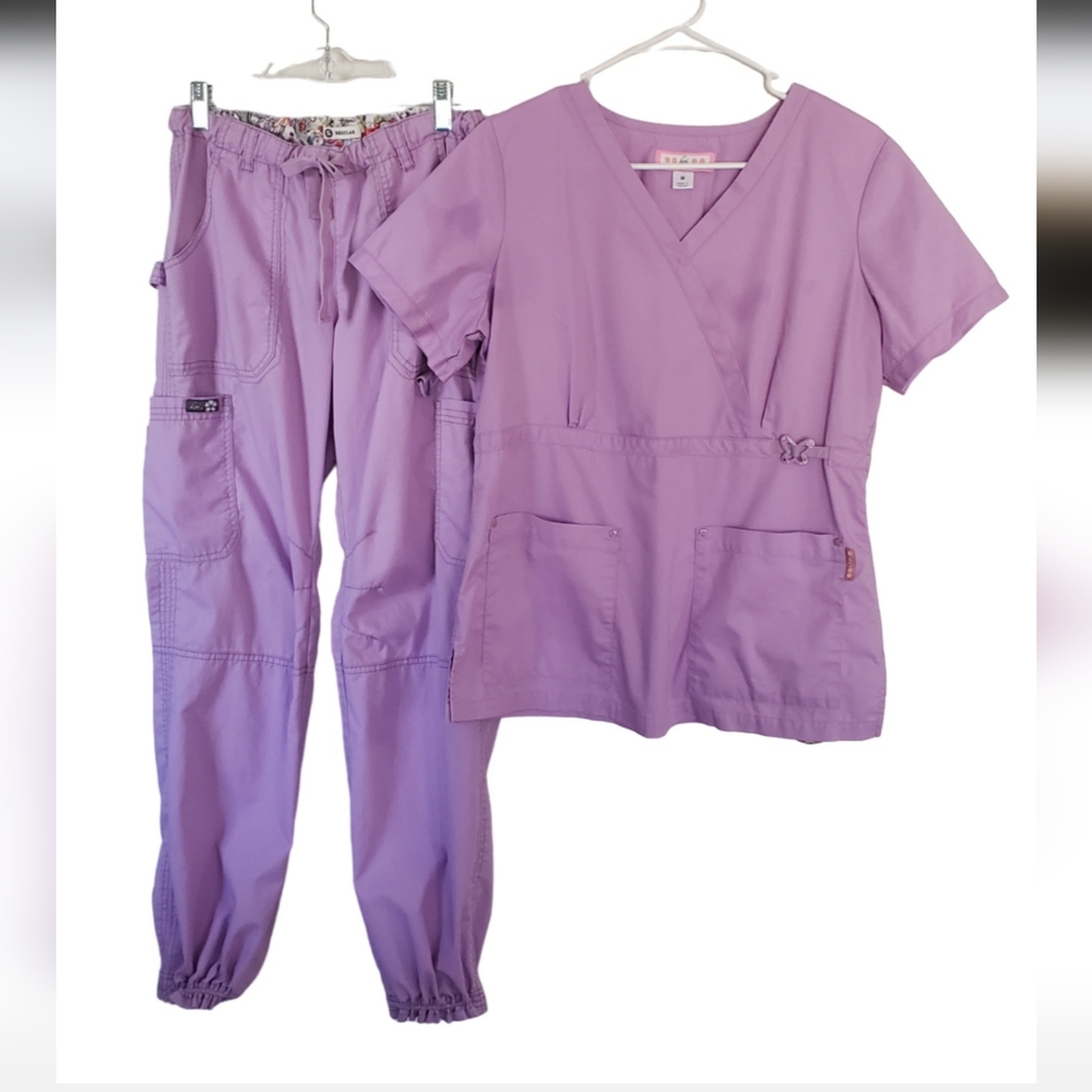 Koi Kathy Peterson Scrub Set